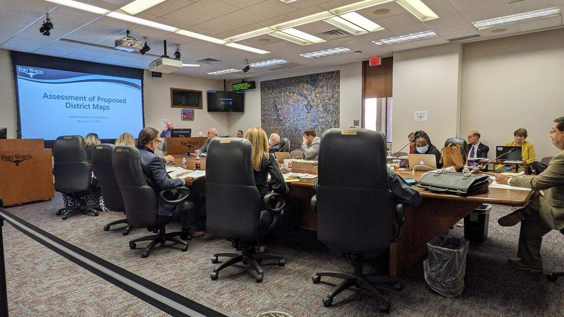 Fort Worth’s redistricting task force meeting on Wednesday, November 17 to evaluate maps. Residents will comment on two maps that are variations of the map selected by the task force.