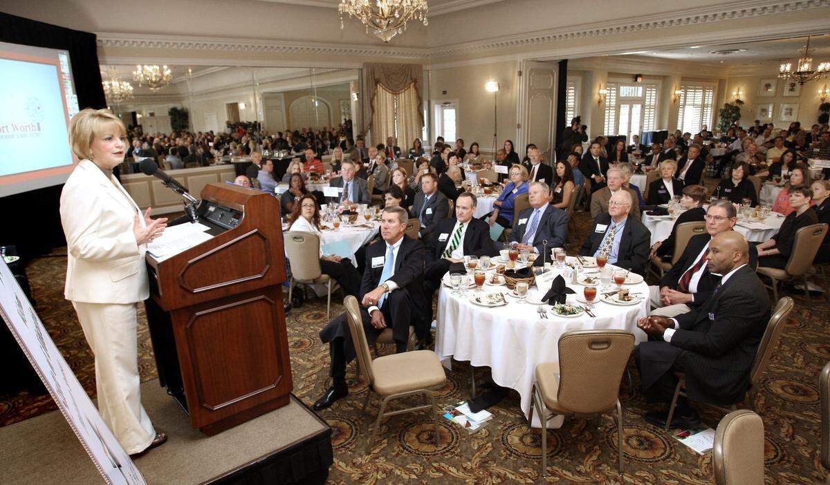 2009: Fort Worth ISD Superintendent Dr. Melody Johnson highlighted the successes achieved by the district over the past year during her 5th annual State of Education address at the Fort Worth Chamber at Colonial Country Club.