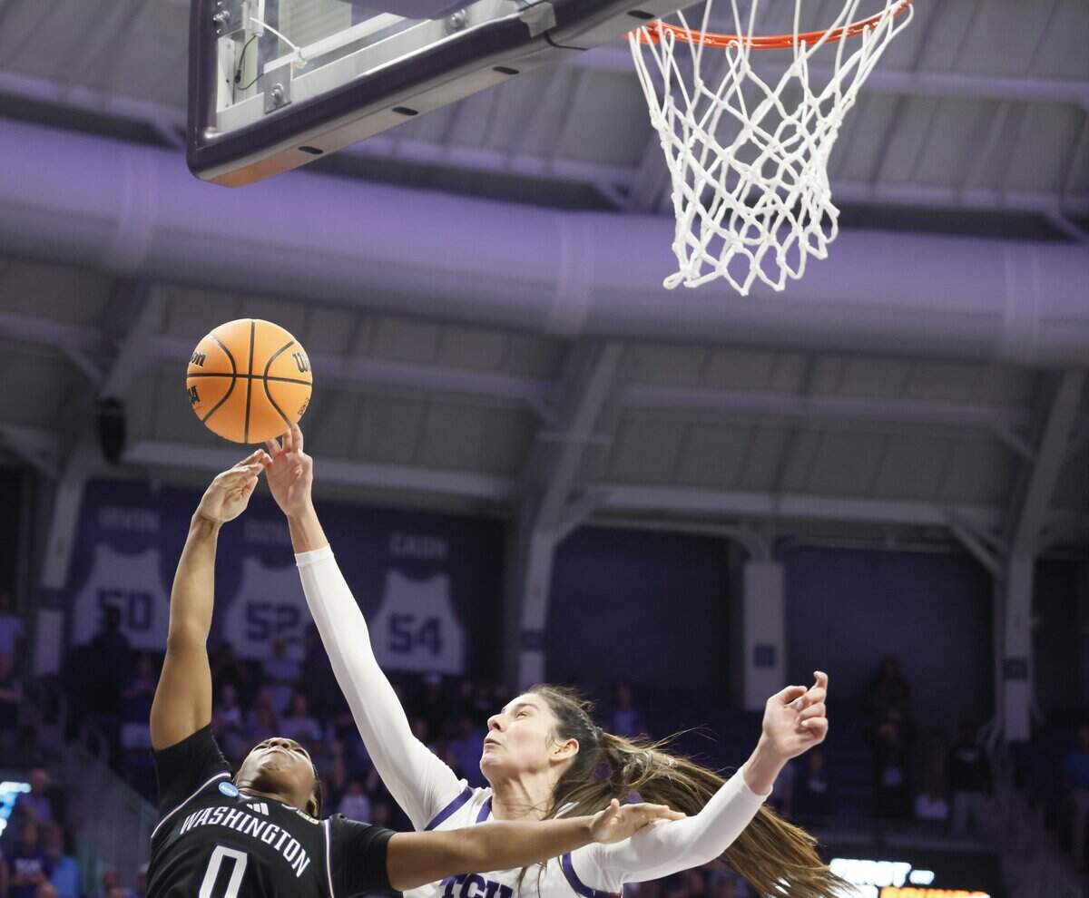 With 20.4 seconds remaining in the second half, TCU center Clara Silva (17) knocks the ball away from Washington guard Sayvia Sellers (0) to keep Sellers from tying the game in the second half of a second round NCAA Division I Women's Basketball Championship game at Schollmeier Arena in Fort Worth, Texas, Sunday, March, 22, 2026.