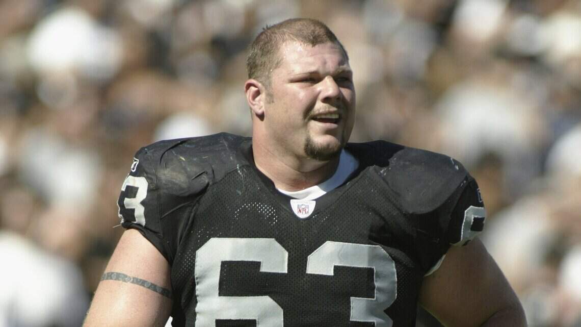 Former TCU great and troubled Raiders Pro Bowler Barret Robbins has died