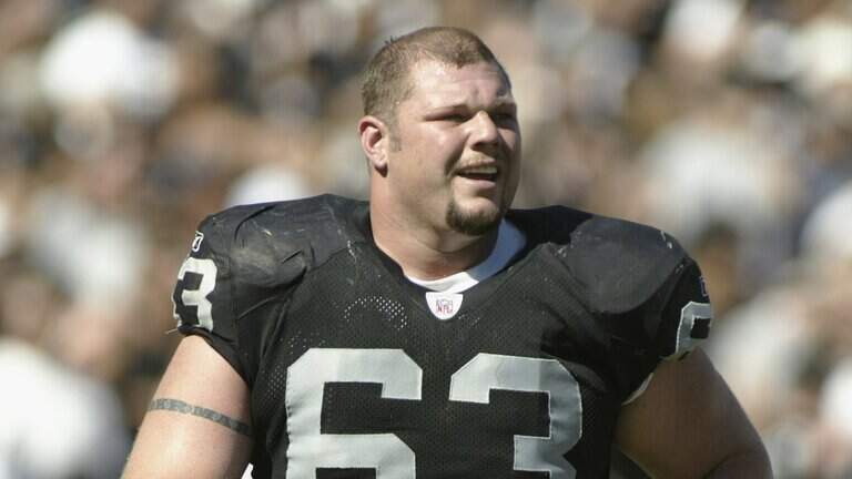Former TCU great and troubled Raiders Pro Bowler Barret Robbins has died
