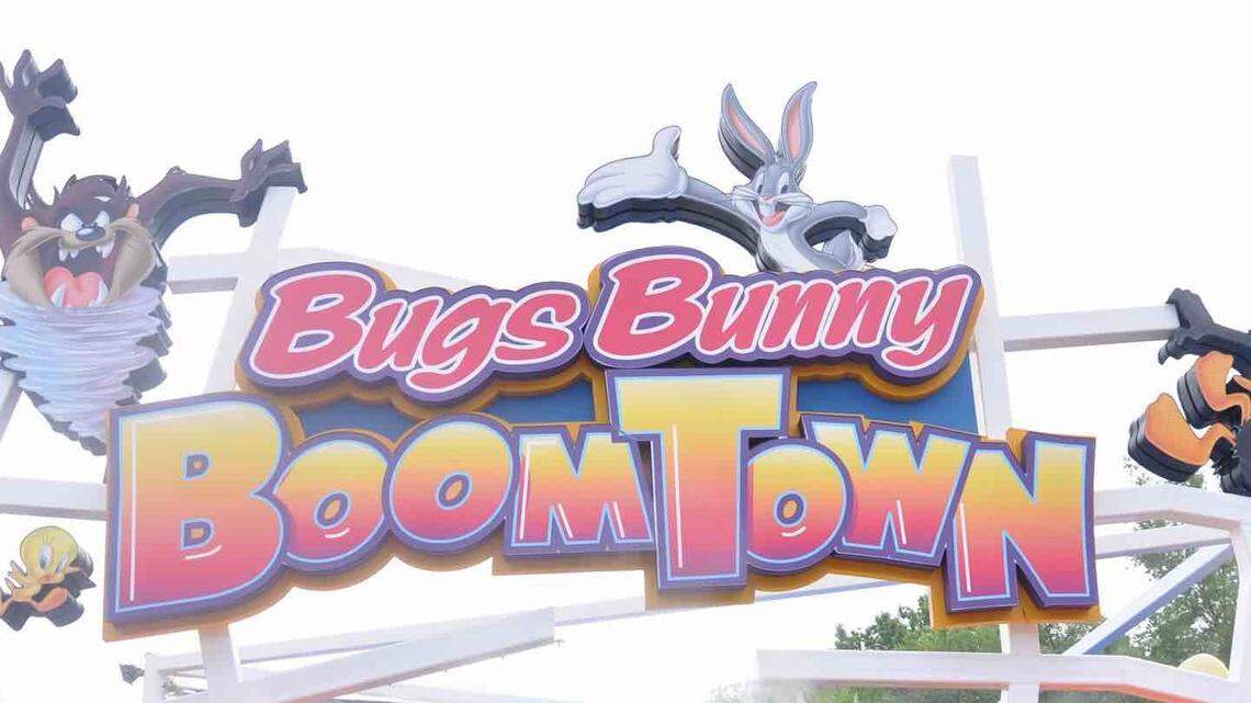 Bugs Bunny Boomtown entrance, the younger kid-friendly section of the park.