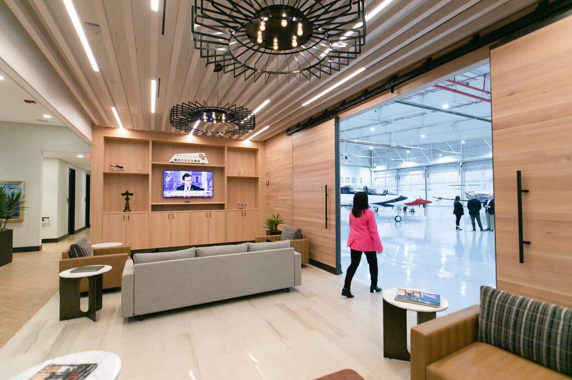 Alliance Aviation Services’ new fixed base operation facility includes upgraded lounge space for pilots, crew members and clients of its growing aircraft fleet.