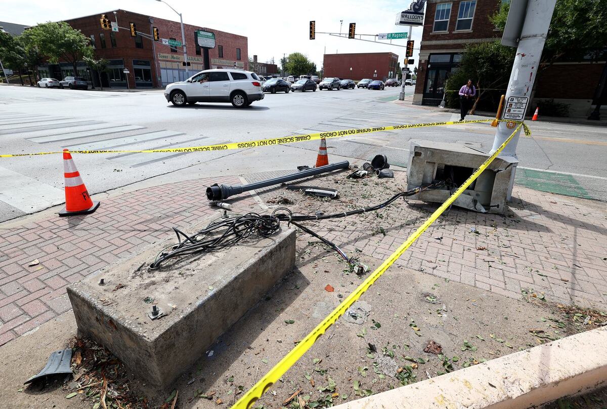 Damage can be seen at the intersection of Magnolia Street and Hemphill Street after a vehicle lost control and crashed into Walloon’s Restaurant on Friday, Aug. 30, 2024, in Fort Worth.