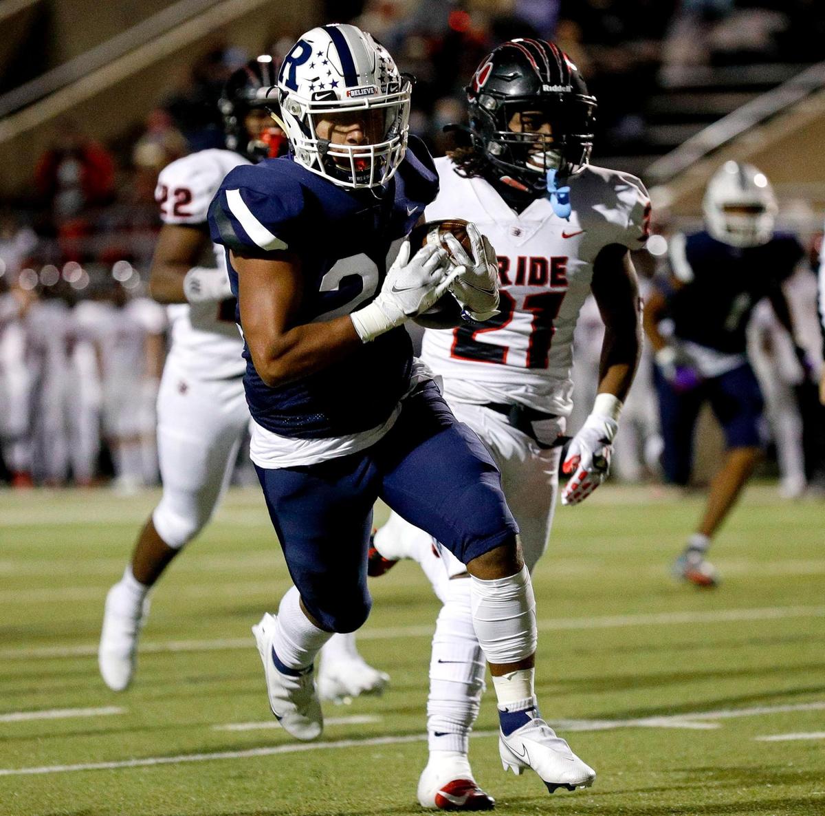 Richland running back EJ Gipson-Smith (22) goes 15 yards for a touchdown against Colleyville Heritage during the first half of a high school football game, October 23, 2020 played at the Birdville ISD Fine Arts/Athletics Complex in North Richland Hills, Tx. (Steve Nurenberg Special to the Star-Telegram)