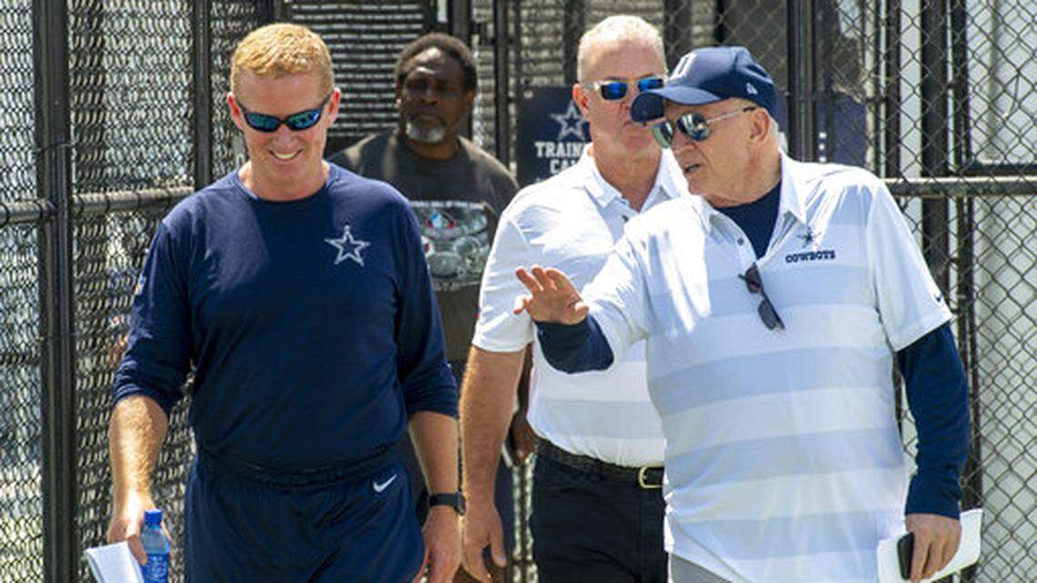 Cowboys head coach Jason Garrett (left) said his offensive coordinator, Scott Linehan, is returning. Then he backed off that. Garrett should be fully in charge of whether Scott Linehan returns or is fired.