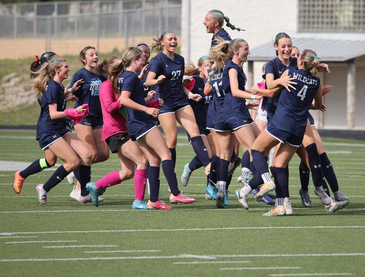 The Prosper Walnut Grove Wildcats celebrate defeating Burleson Centennial in a UIL Conference 5A Division I state semifinal soccer game at Keller ISD Athletic Complex in Keller, Tx. Friday, April 03, 2026.