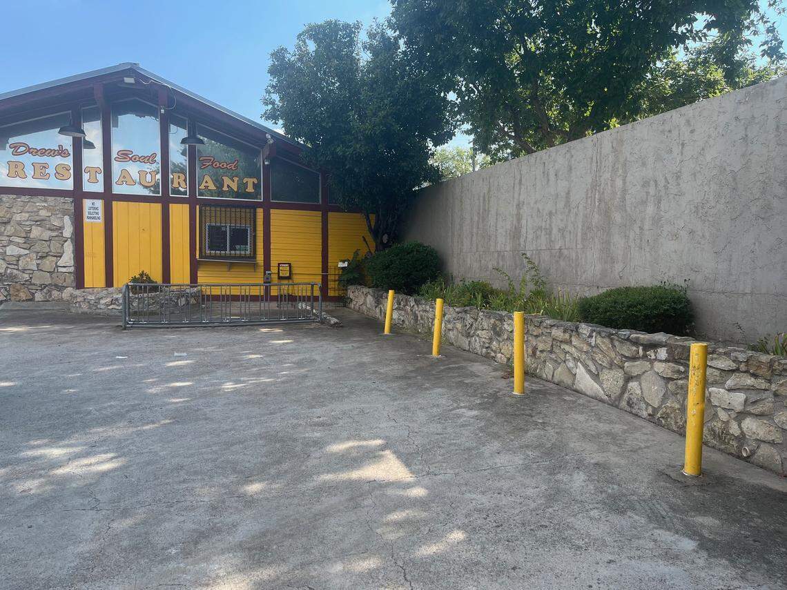 Drew’s Place Restaurant plans to add an outside covering for walk-up customers and a mural on the concrete wall facing its parking lot, among other improvements, thanks to a $50,000 grant from American Express and the National Trust for Historic Preservation to help invest and grow small businesses across the U.S.