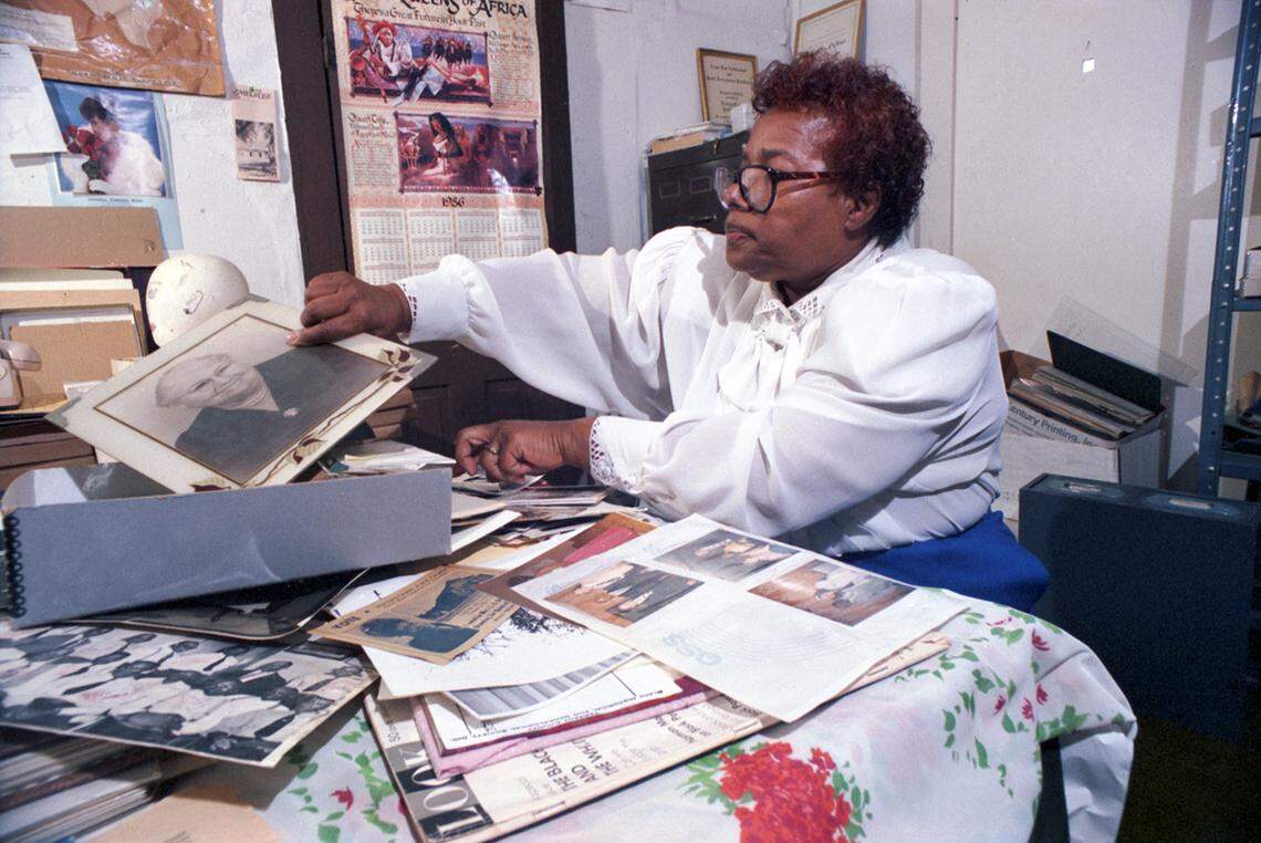 Opal Lee peruses items donated to the Tarrant County Black Historical Association and Genealogical Society in 1990