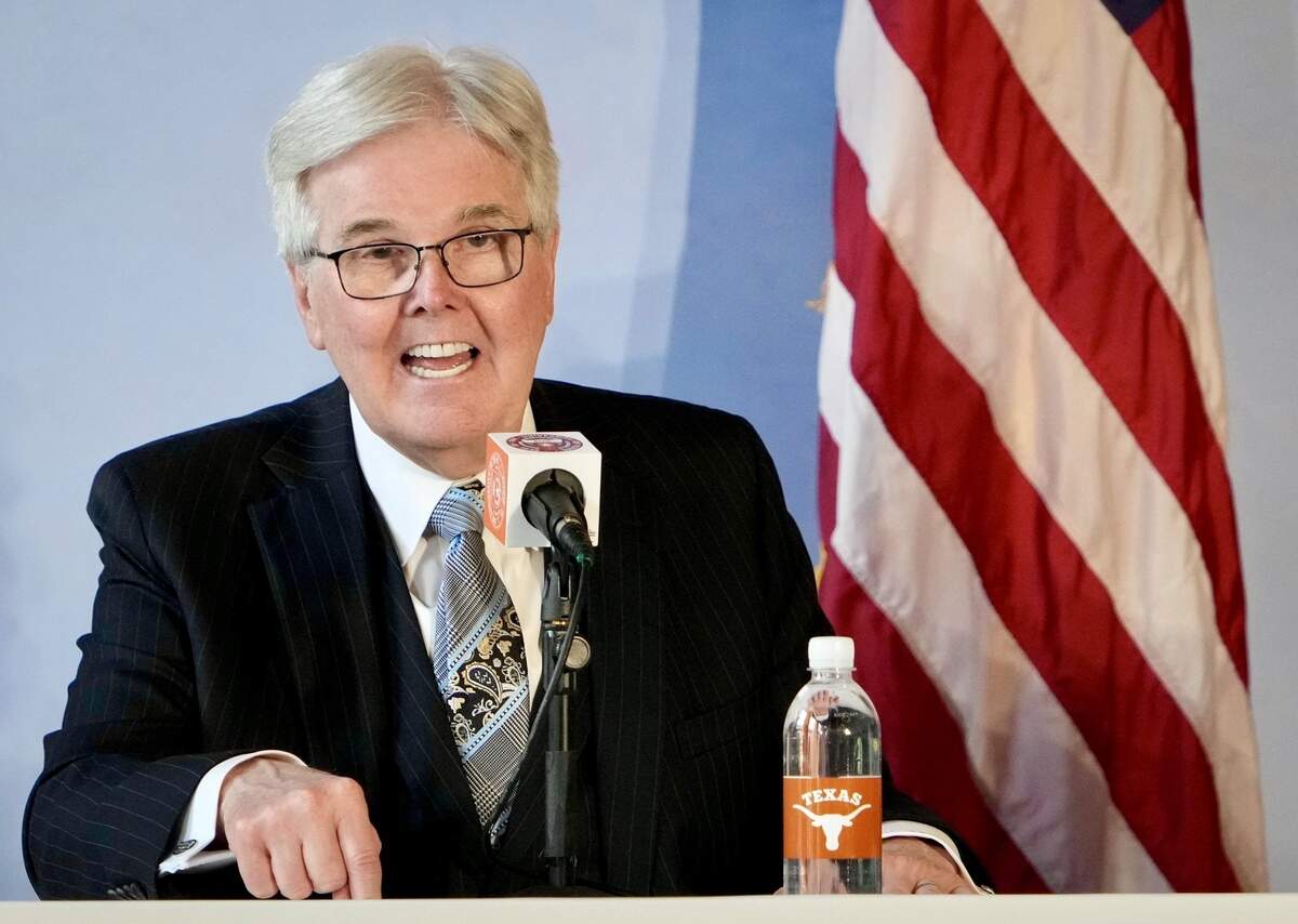 Lt. Gov. Dan Patrick speaks at the announcement of a $100 million investment in the University of Texas School of Civic Leadership at the UT Main Building Thursday May 8, 2025.