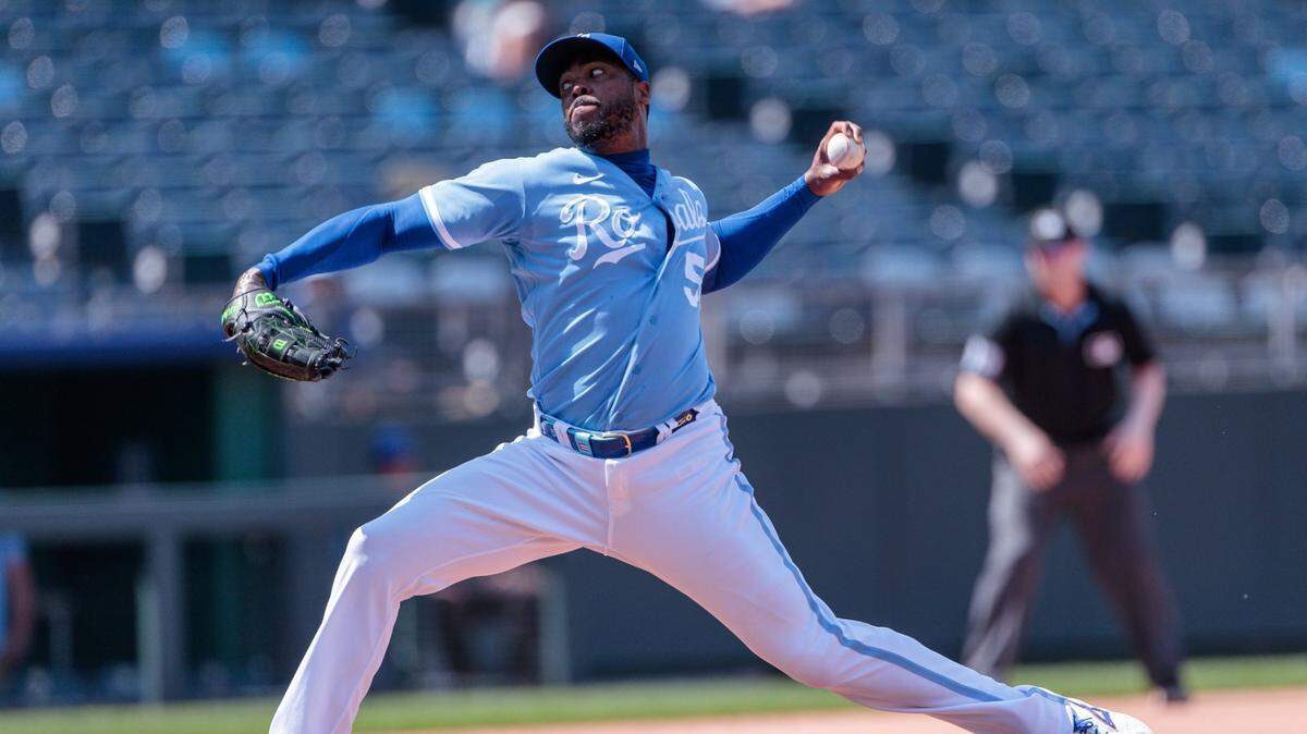 Aroldis Chapman was 4-2 with a 2.45 ERA in 31 appearances with the Kansas City Royals. The Rangers picked him up in a trade on Friday.