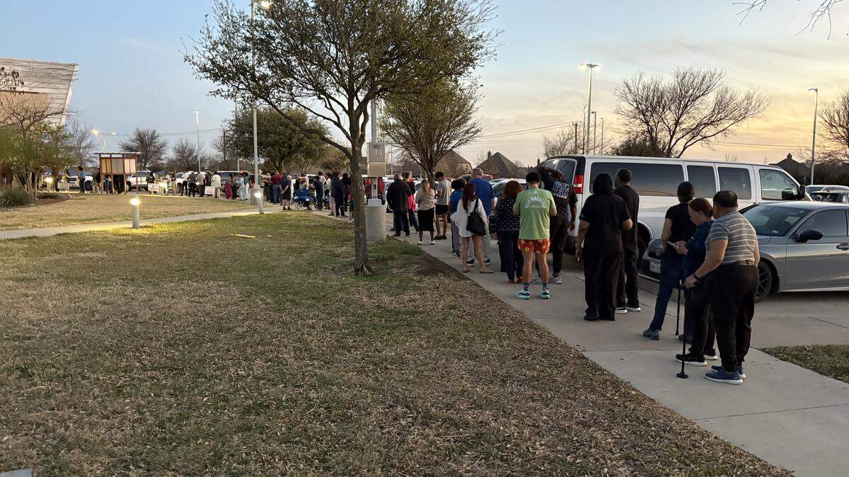 Voters lined up more than 100 deep outside the door of the Chisholm Trail Community Center in far south Fort Worth for the March 3 primary. City and school elections are May 2. 