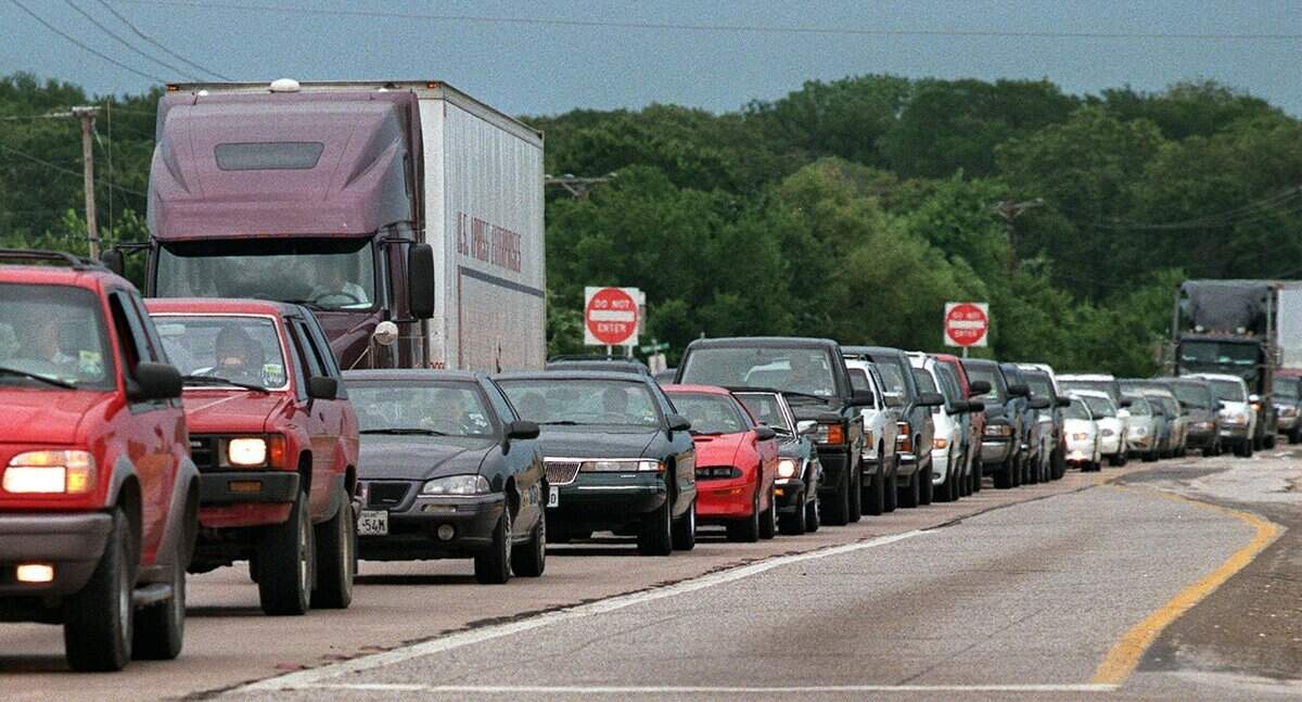 June 12, 1999: Westbound Texas 114 at the intersection of Kimball Avenue in Southlake