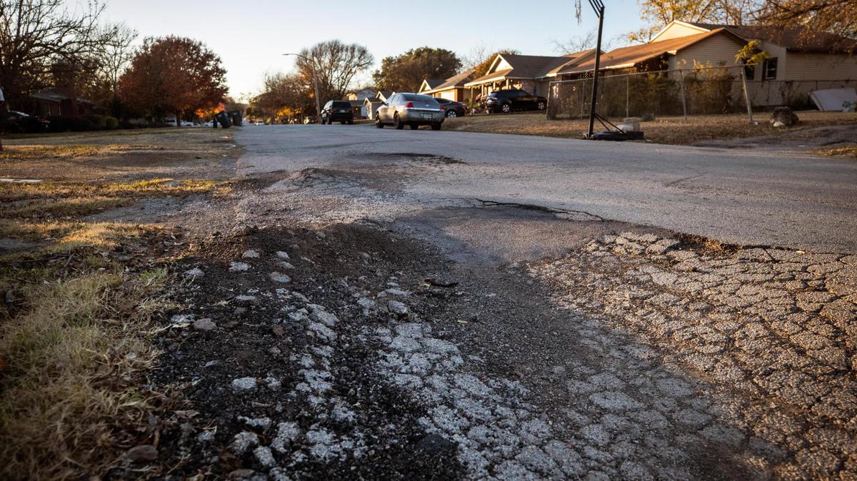 Developers want to construct an 87-unit apartment complex in the northern outskirts of Como, an historic (and predominantly single-family) residential neighborhood west of downtown.
