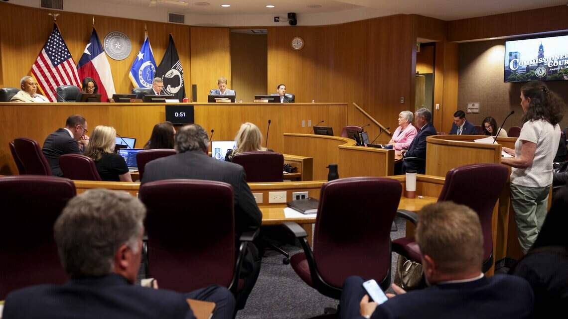 Tarrant commissioners table decision on Election Day and early voting sites