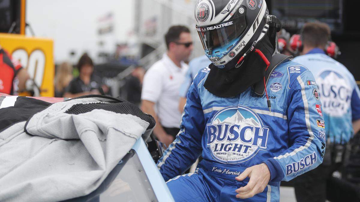 Kevin Harvick gets in his car prior to the day's only qualifying run for the Monster Energy NASCAR Cup Series at Texas Motor Speedway Friday April 06, 2018. He would qualify second.