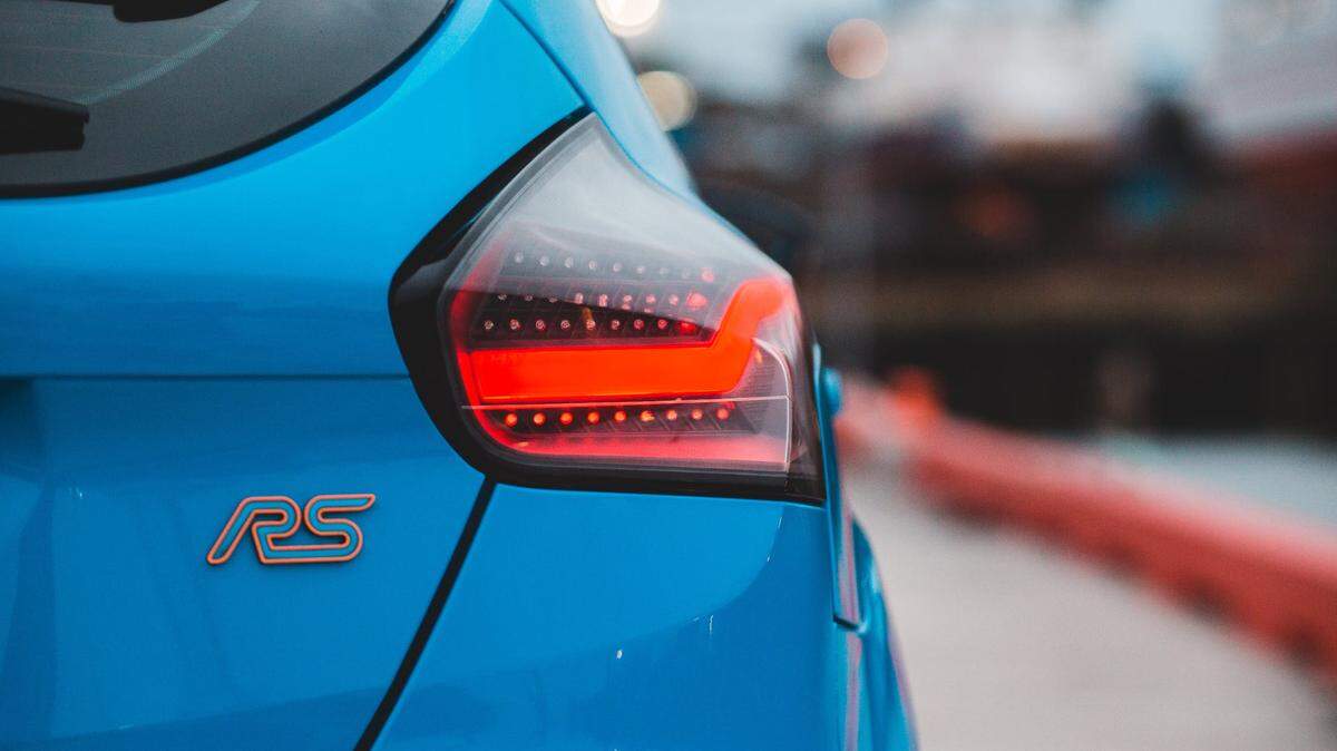 Own an electric or hybrid vehicle in Kentucky? You’ll have to pay a new state fee beginning in 2024.
