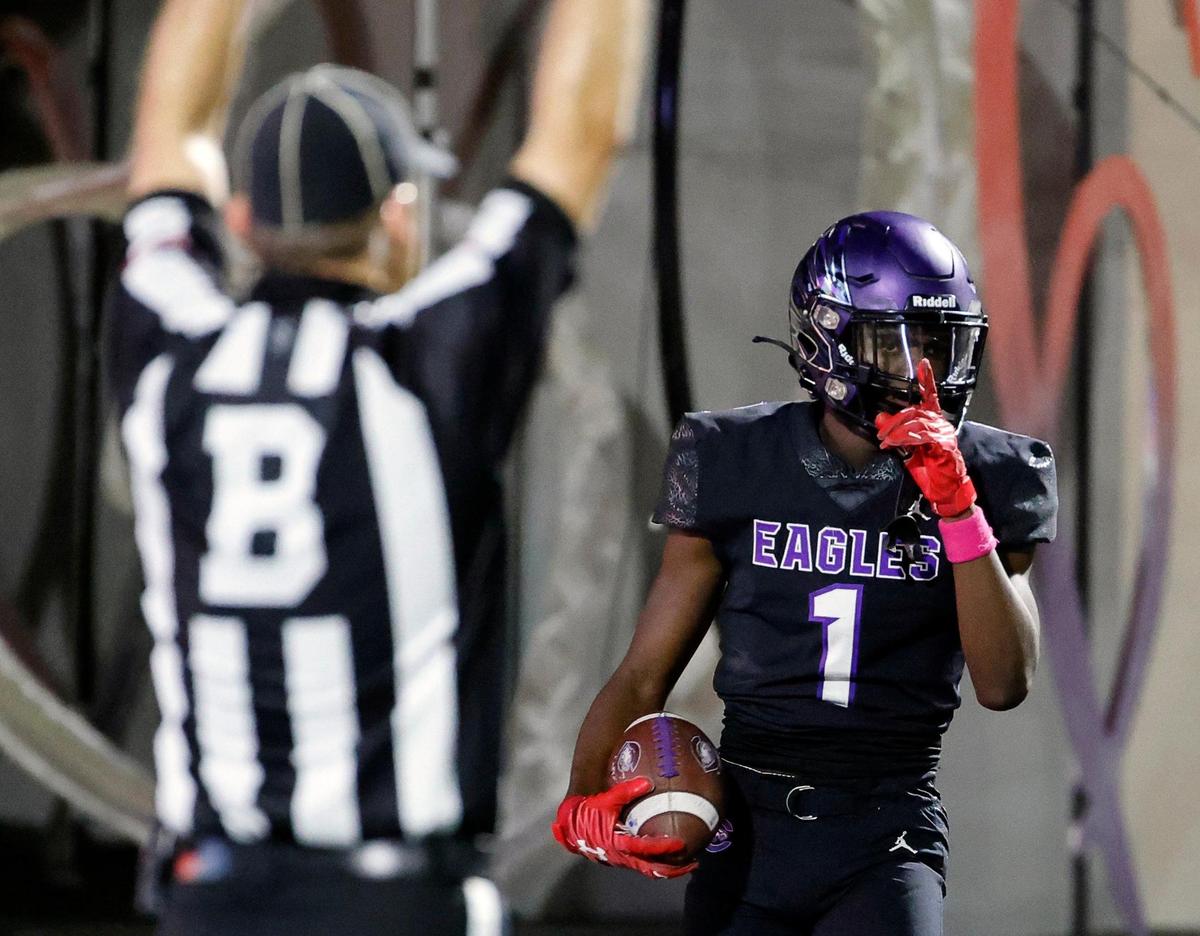 Crowley wide receiver Antayvious Ellis (1) is the Star-Telegram’s No. 4 WR to watch.