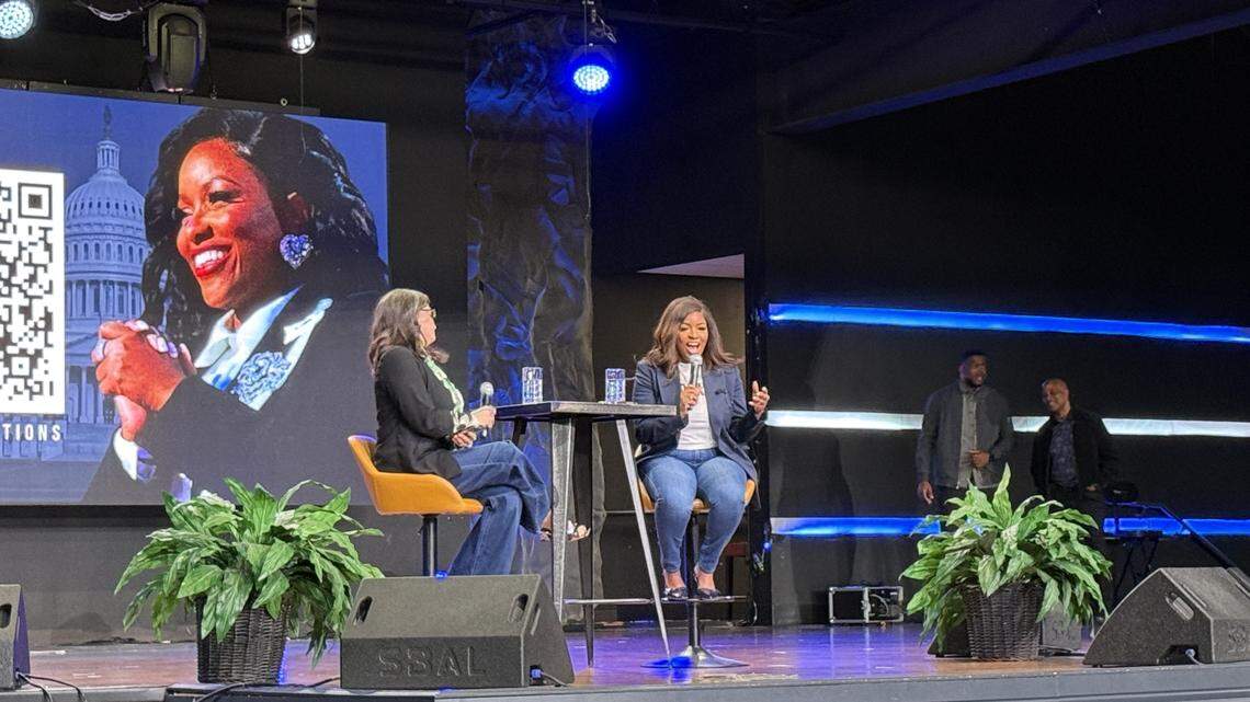 Jasmine Crockett makes case why she can beat Republicans during Fort Worth stop