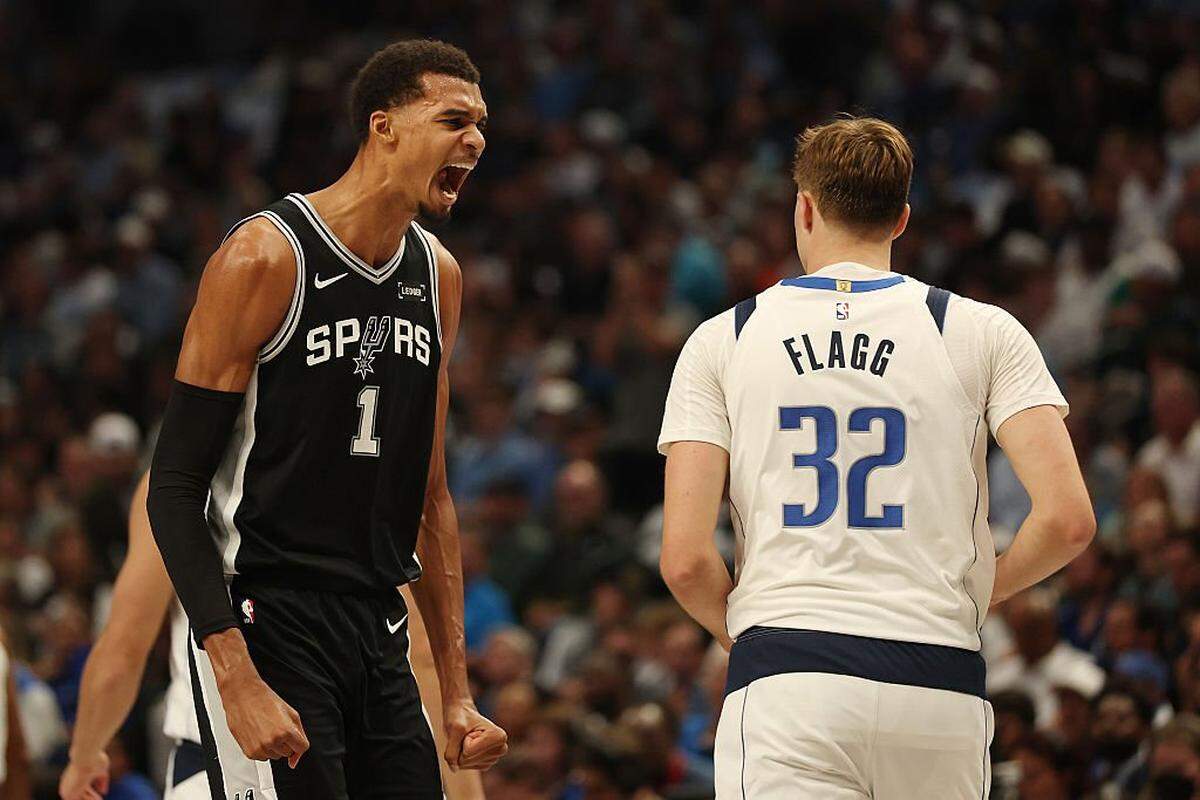 DALLAS, TEXAS - OCTOBER 22: Victor Wembanyama #1 of the San Antonio Spurs reacts to a score during the first half against the Dallas Mavericks at American Airlines Center on October 22, 2025 in Dallas, Texas. NOTE TO USER: User expressly acknowledges and agrees that, by downloading and or using this photograph, User is consenting to the terms and conditions of the Getty Images License Agreement. (Photo by Stacy Revere/Getty Images)