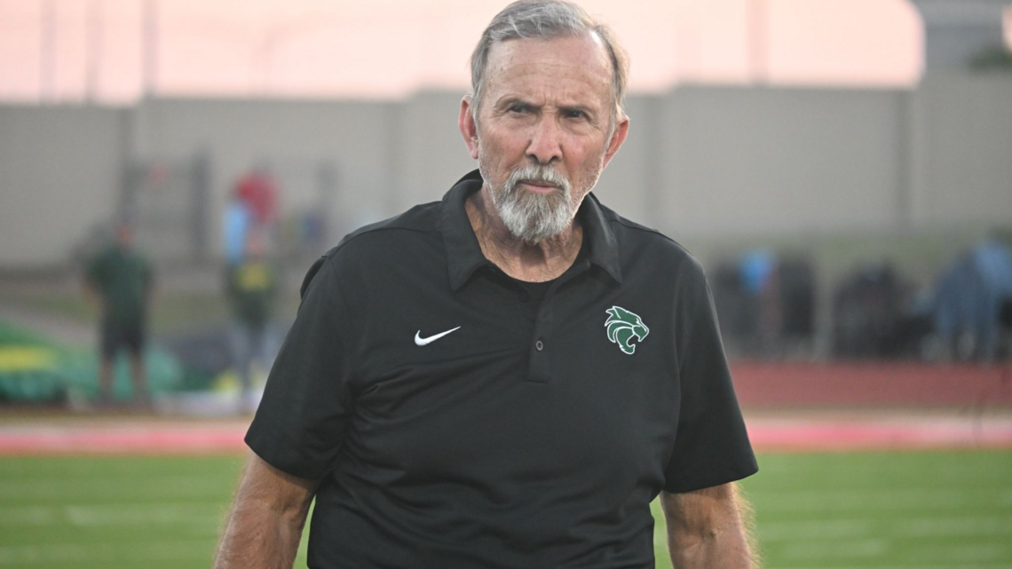 Kennedale remains unbeaten in district with strong win over Benbrook