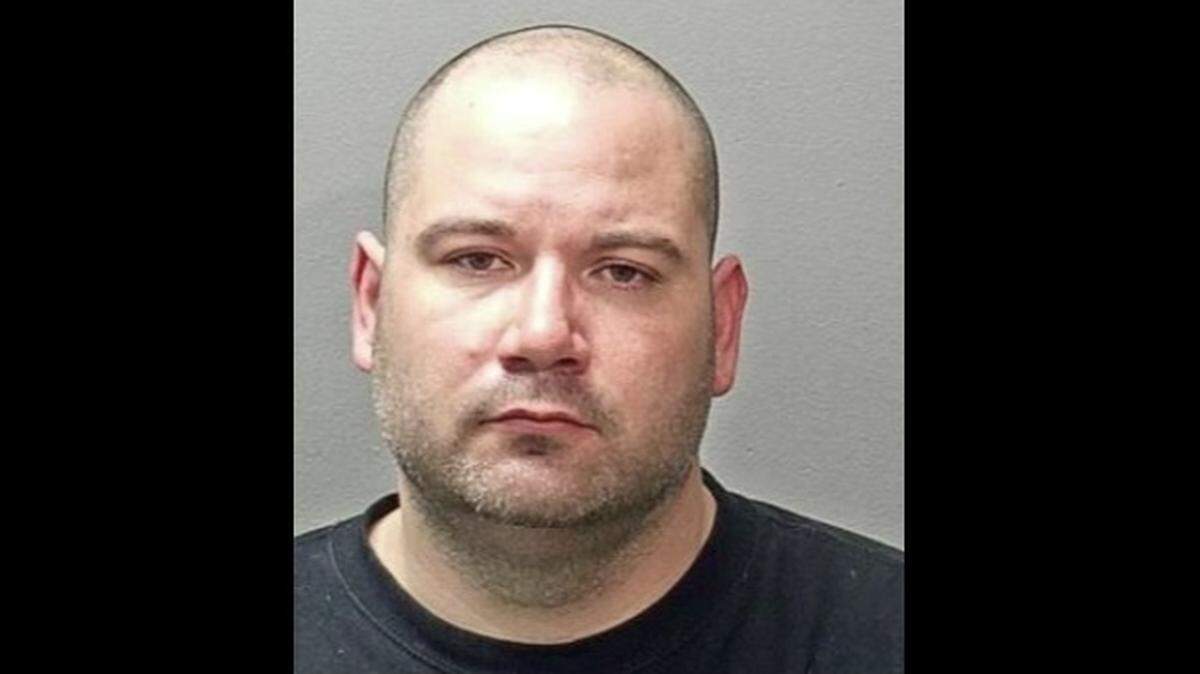 Jeffrey Watson of Fort Worth is accused of fatally shooting a 70-year-old Benbrook woman on April 1 while she drove down a highway.