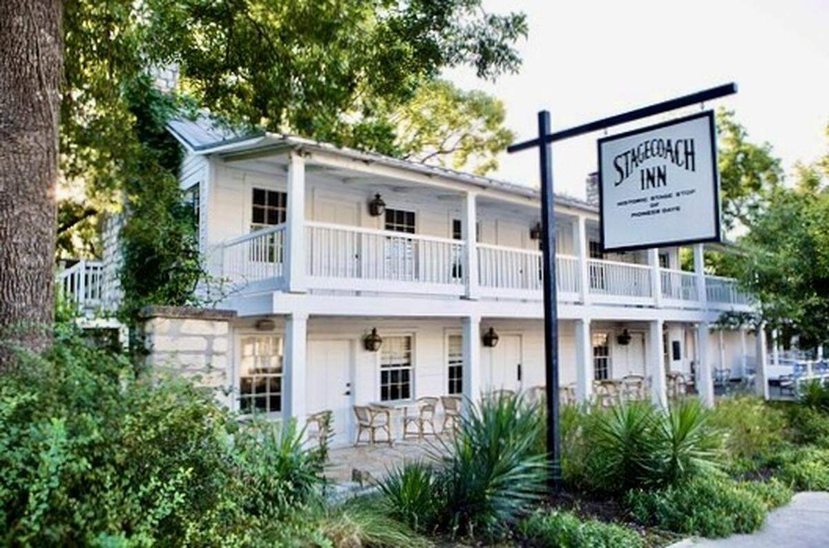 The Stagecoach Inn in Salado has restored its familiar name.