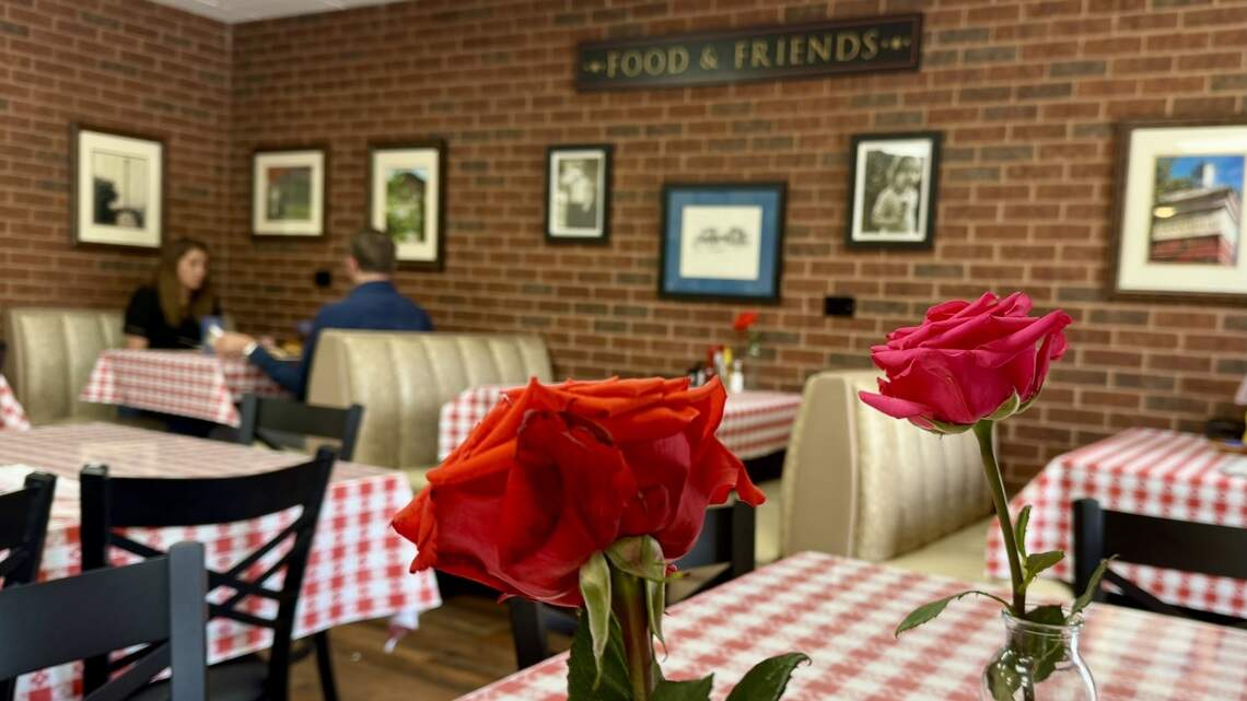 Popular southside Fort Worth restaurant reopens, adds Sunday hours
