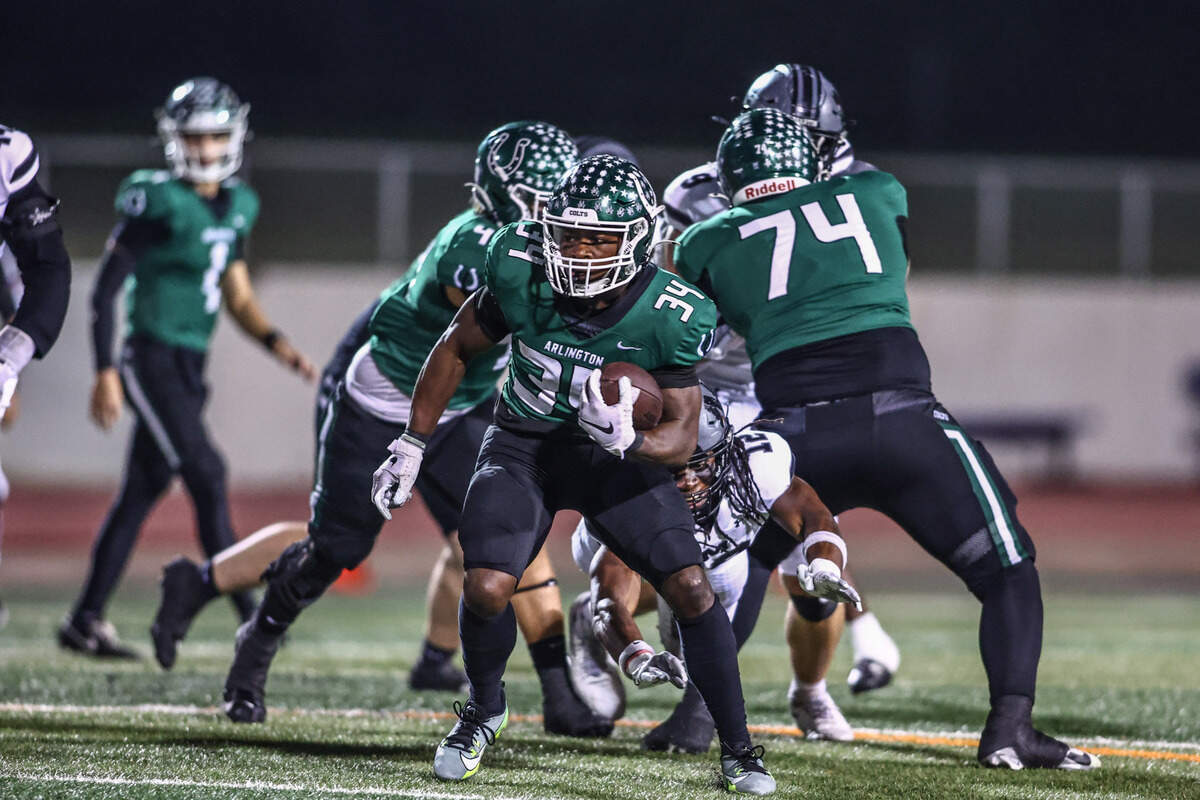 Arlington running back Ibrahim Otokiti runs the ball during the Thursday, Nov. 7 game at UTA’s Maverick Stadium in Arlington. Special to the Star-Telegram / Tom Marvin