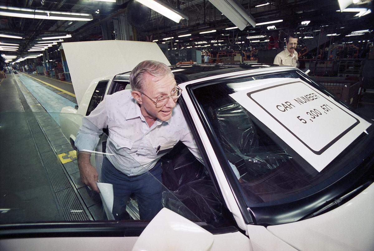 May 9, 1987: The final G-platform Chevrolet Monte Carlo, a silver SS, rolls off the assembly line at the General Motors Arlington plant. The model name would return in 1995.