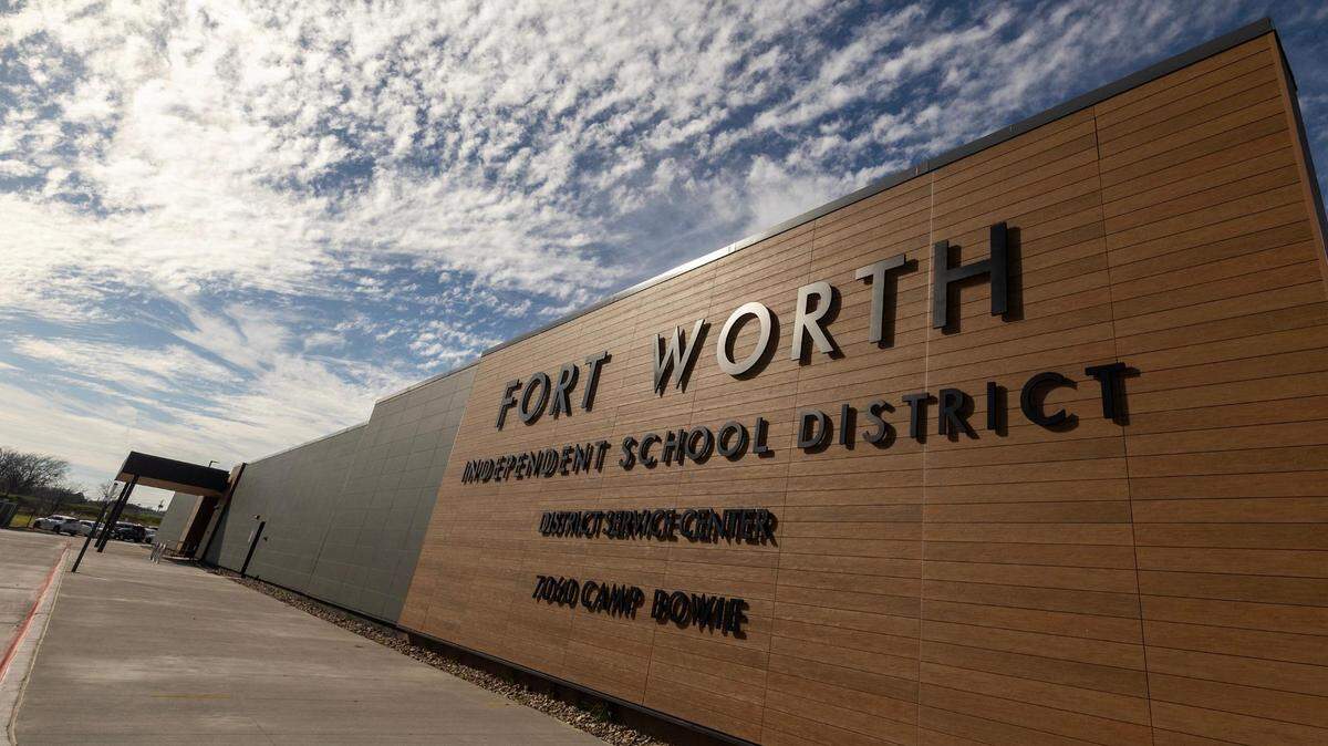 The Fort Worth Independent School District Administration building, at 7060 Camp Bowie Blvd. Four challengers are running against incumbents for seats on the school board this year.