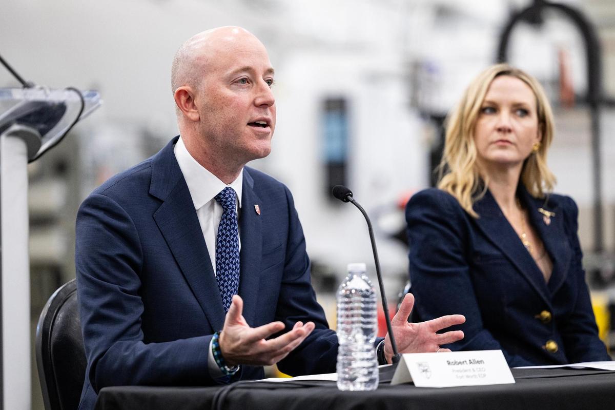 Robert Allen, the President and CEO of Fort Worth ESP, speaks to the attendees gathered for the announcement that Bell Textron has chosen Fort Worth for major expansion to build V-280 Valor military aircraft Bell Manufacturing Technology Center in Fort Worth on Tuesday, Dec. 17, 2024.