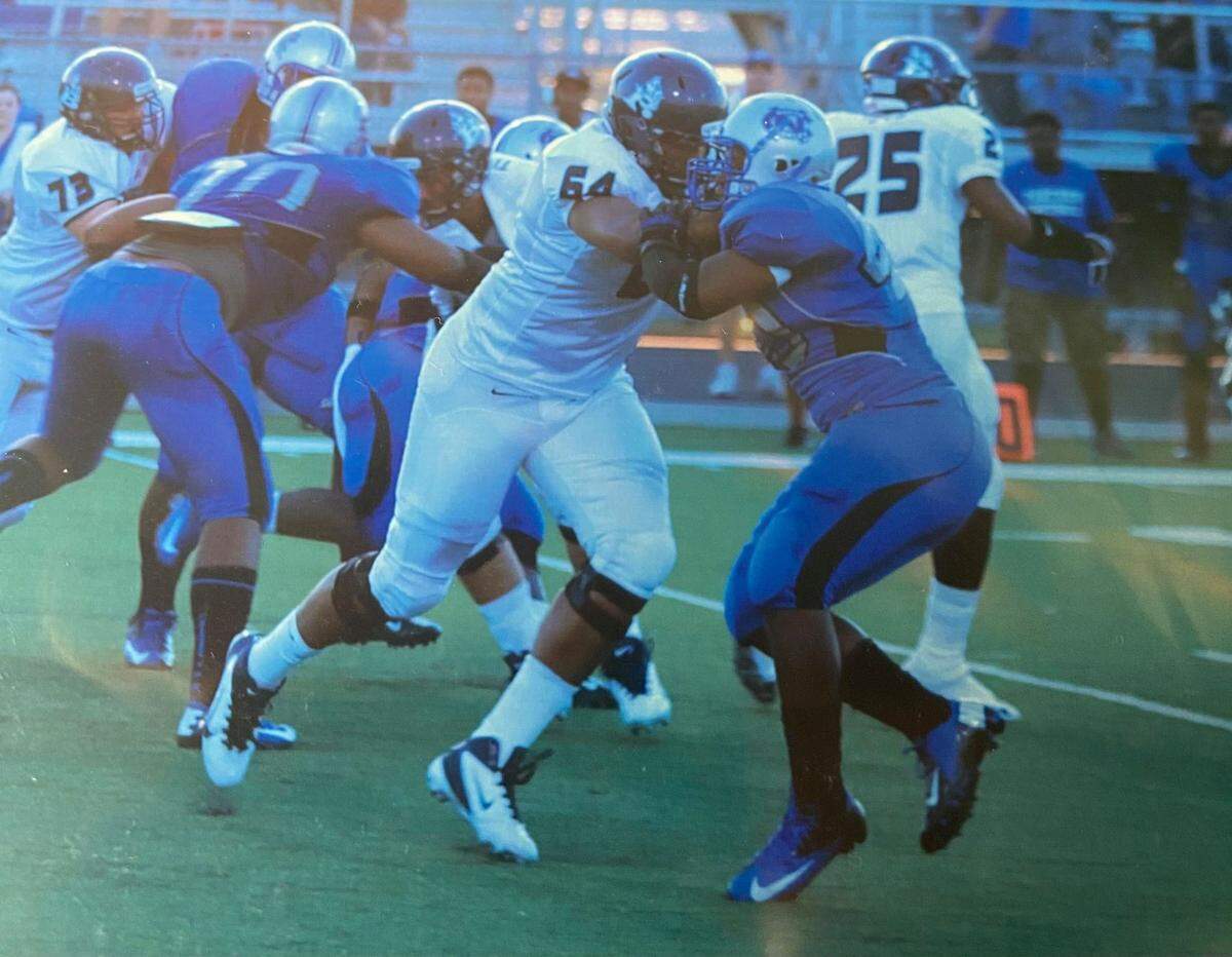Jesse Robinson was a 3-star offensive tackle at LD Bell High School, where he graduated in 2013.