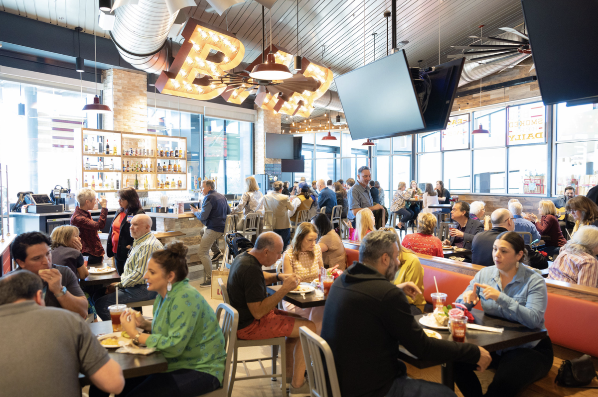 H-E-B’s Lake Austin store features a True Texas BBQ restaurant with a full bar and indoor and outdoor seating.