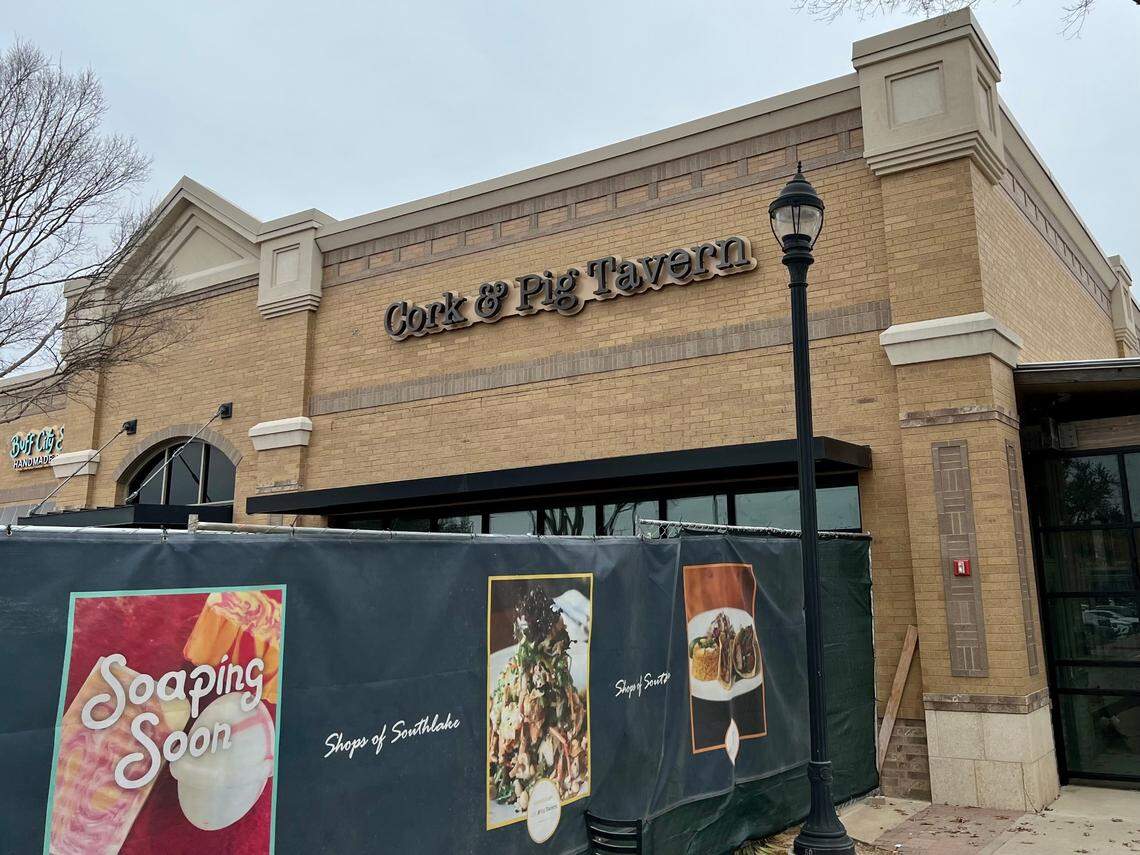 Cork & Pig Tavern’s Shops of Southlake location is next door to Mesero.