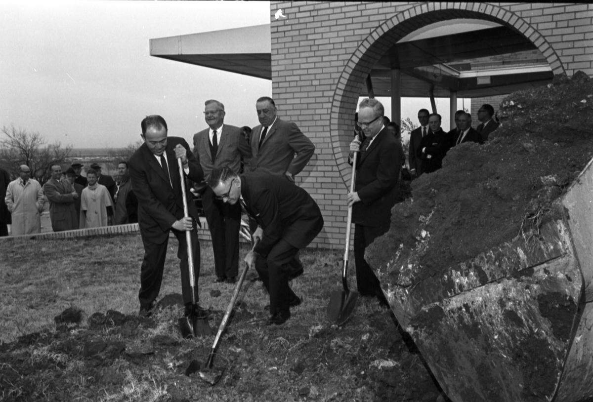 The Jan. 5, 1965, groundbreaking for the theater wing at the Fort Worth Art Center. From left, Paul Leonard, Mayor Pro-Tem Willard Barr and Whitfield Collins; standing behind, from left, George Q. McGown and Earl Baldridge.