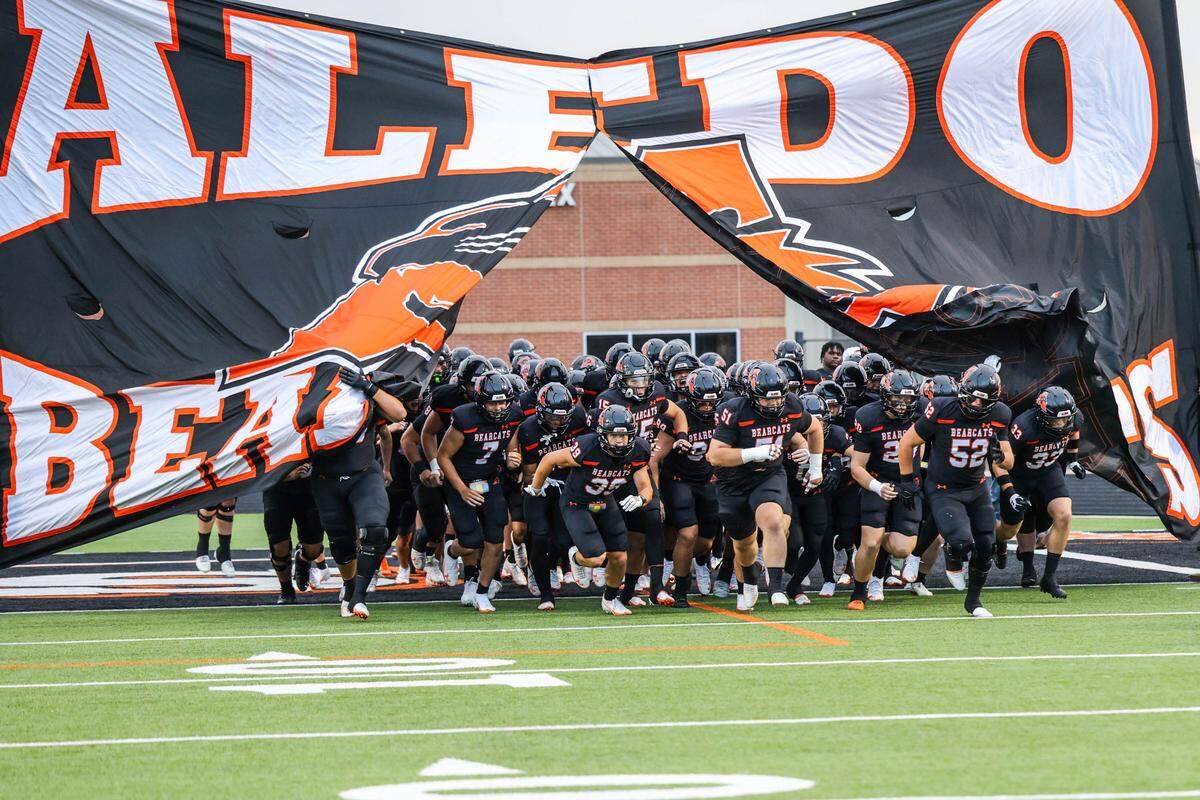 The Aledo Bearcats take the field for their season opener on Friday, Sept. 29, at Tim Buchanan Stadium in Aledo, Texas, on Friday, Aug. 29, 2025.