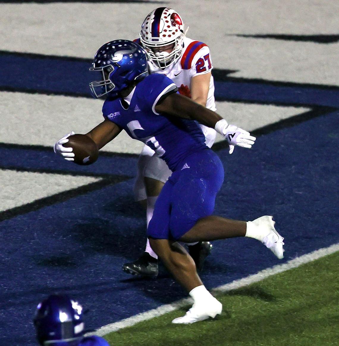 Nolan running back Emeka Megwa (6) gets into the endzone for the go ahead score on a 20 yard touchdown reception against Parish Episcopal during the second half of a high school football game, November 13, 2020 played at Doskocil Stadium in Fort Worth, Tx. (Steve Nurenberg Special to the Star-Telegram)