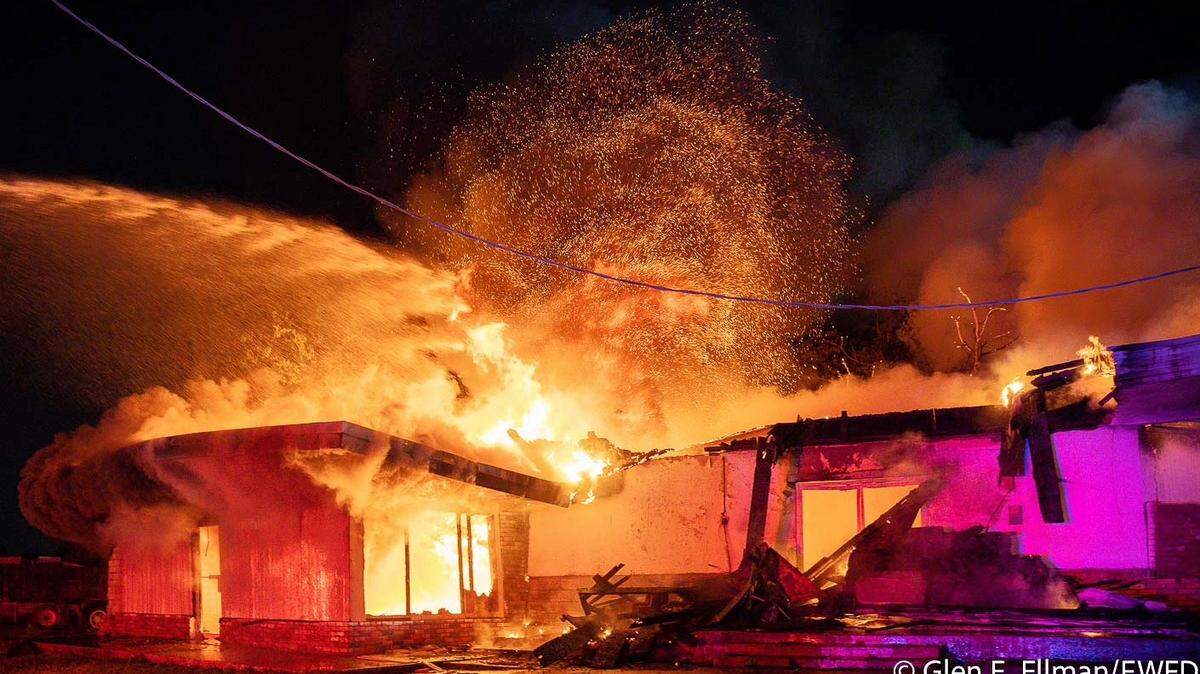 The Fort Worth Fire Department spent six hours on the scene of a fire that broke out early Thursday in east Fort Worth, officials say.