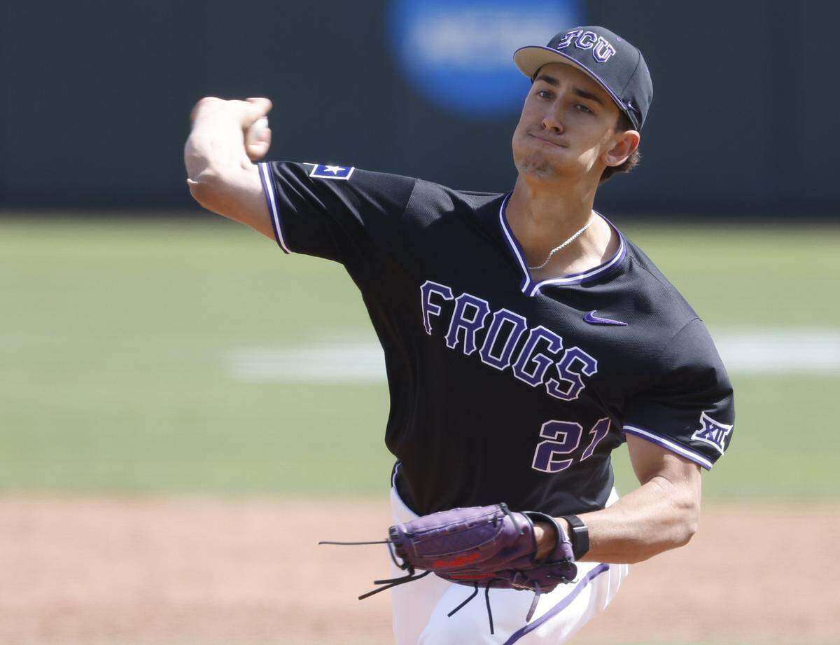 TCU pitcher Tyler Phenow (21) works against New Mexico State during an NCAA baseball game at Lupton Field at TCU in Fort Worth, Texas, Tuesday, March, 17, 2026.
