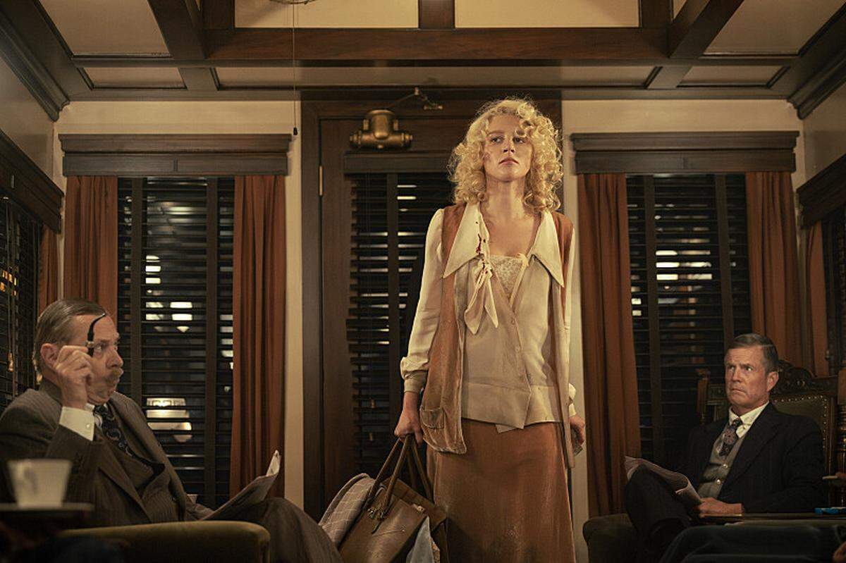 Julia Schlaepfer as Alexandra in season 2, episode 4 of “1923” streaming on Paramount+.