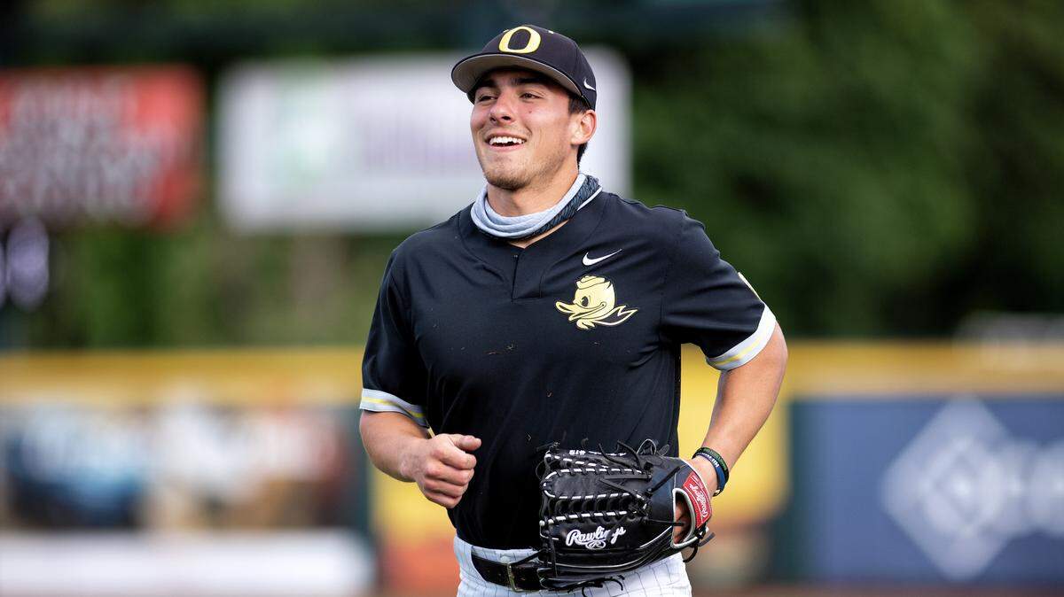 Oregon defeats Gonzaga 10–3 in a top 25 matchup at {location} in {city}, {state} {iptcdate}. {credit}