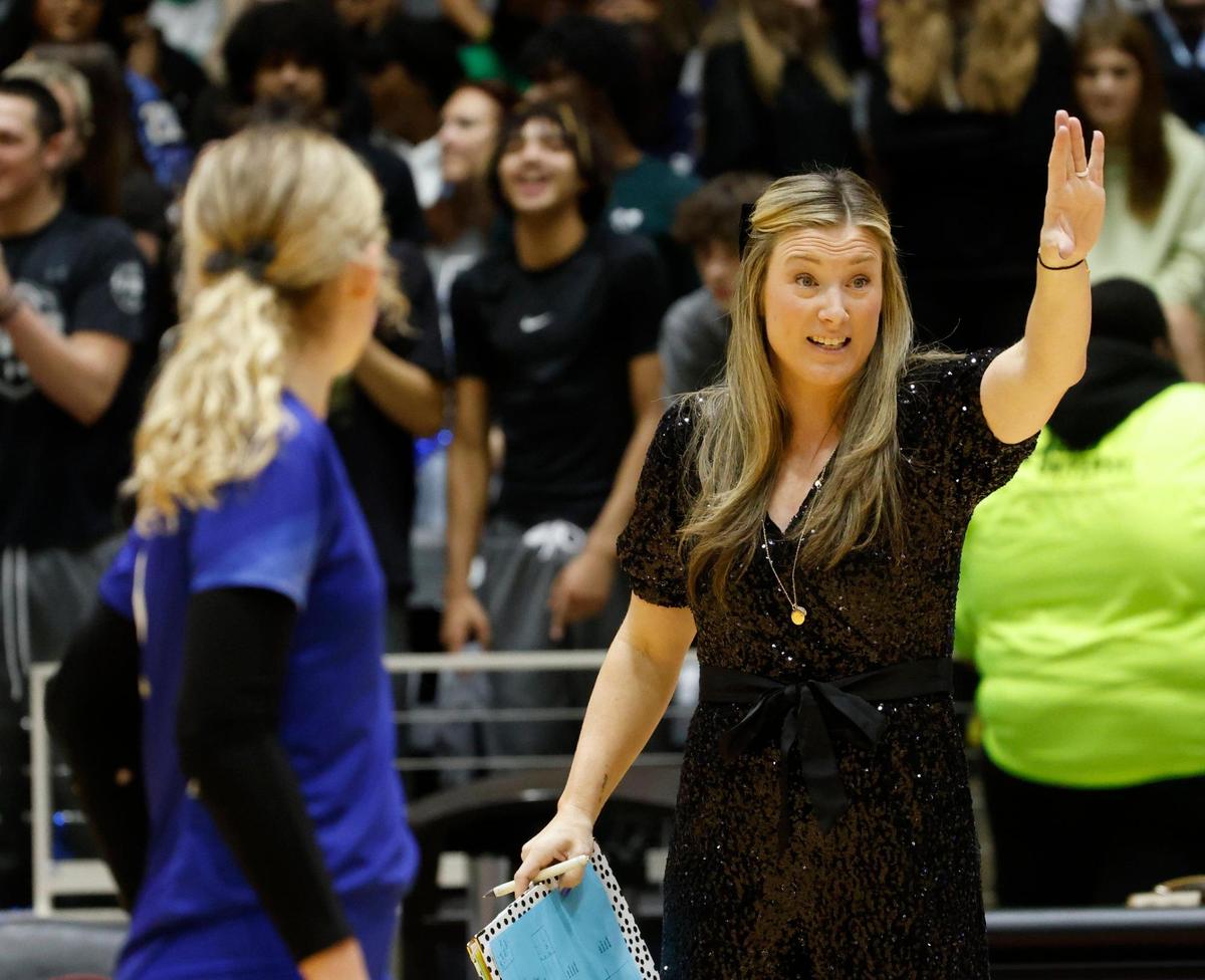 Byron Nelson head coach Brianne Groth sends in instructions after a timeout during the Class 6A Division II state championship match last season. The Bobcats will play in 6A Division I this season.