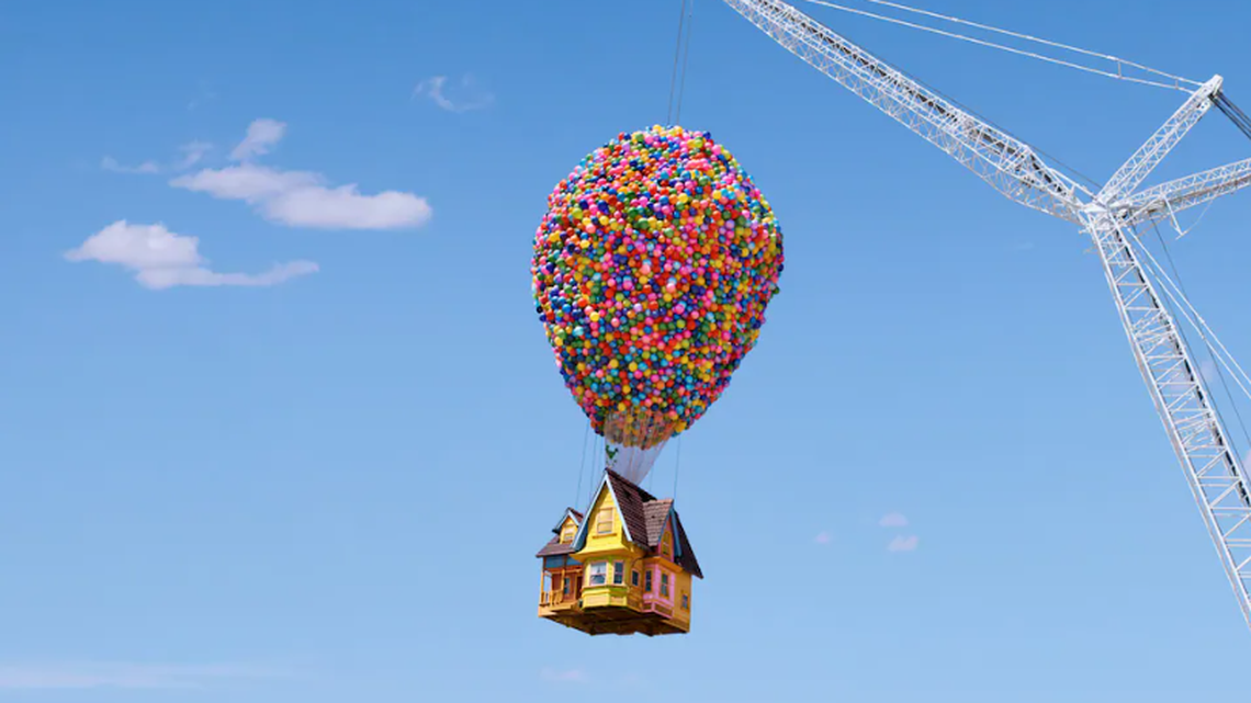 The balloons have some help when it comes to the house this time around.