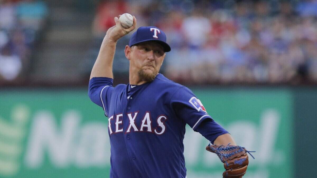 Austin Bibens-Dirkx made his first MLB start of the season Thursday night, and the Rangers didn't give him much offensive support.