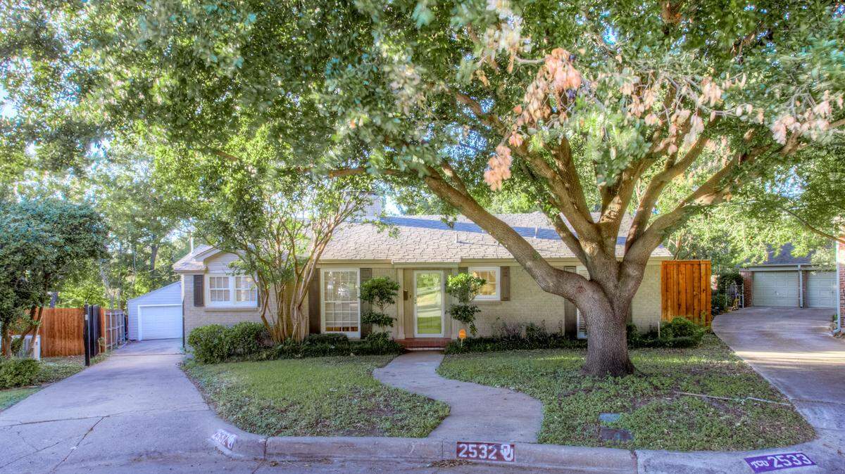 The home at 2532 Walsh Court is priced $498,000.