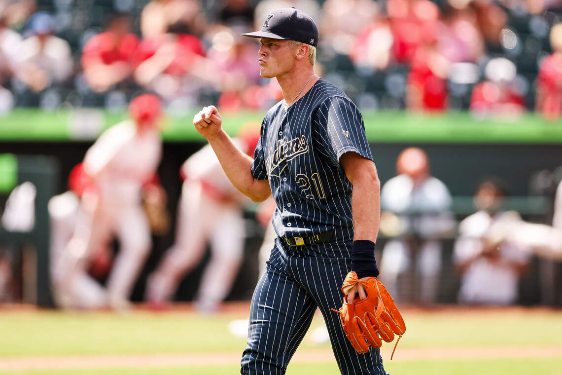 ‘Won Texas’: Keller takes Class 6A Division I title with win over Lake Travis