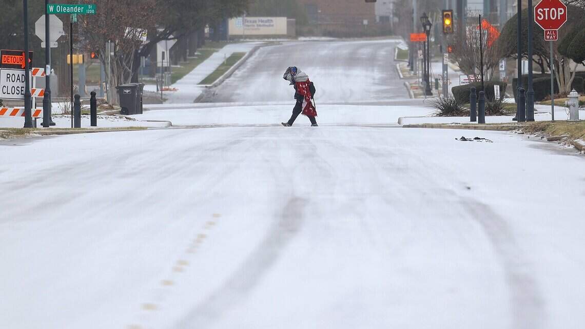 Saturday’s updates: Second round of sleet tonight before turning to snow in North Texas
