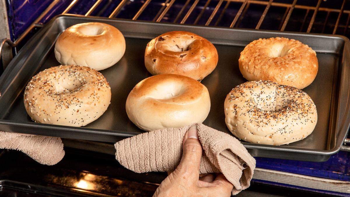 Einstein Bros. Bagels is opening another location in the Kansas City area.