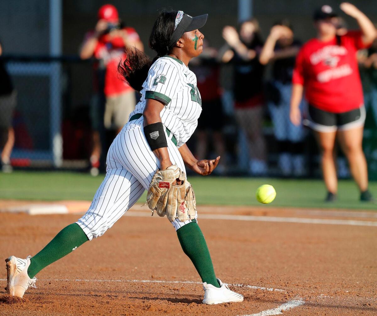Lake Ridge pitcher Brooklyn Morris (10) works the first inning during a UIL 6A Region 2 area round softball name at Lake Ridge High School in Mansfield, Texas, Friday, May 06, 2022. Lake Ridge defeated Tyler Legacy 6-3 on 16 hits and no errors to move on to the next round. (Special to the Star-Telegram Bob Booth)